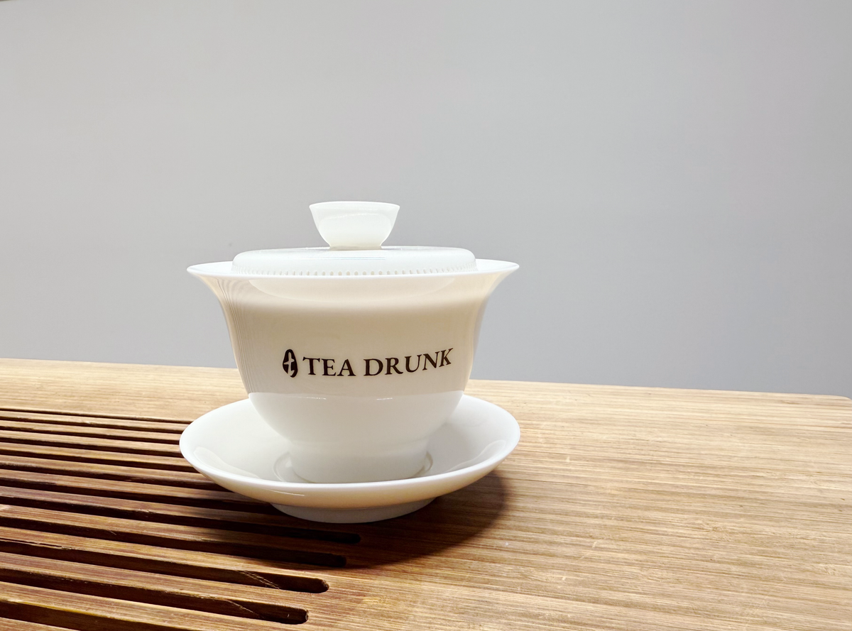 Grab & Pour gai wan — Chinese teaware
