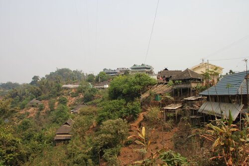 Nan Nuo Shan Zhu Lin Zhai 南糯山竹林寨