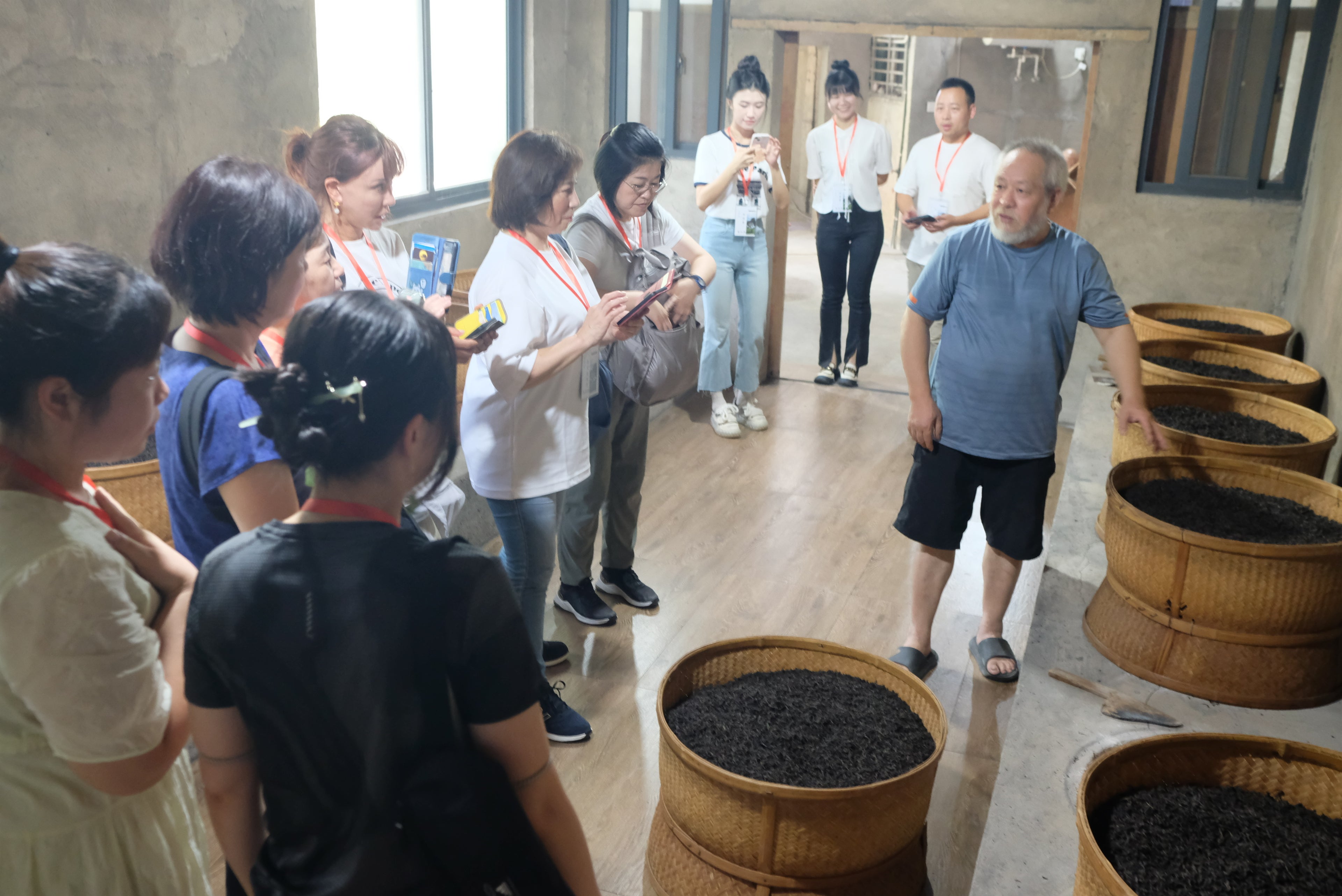 Educational Tea Tour Wu Yi Shan — scene from the tour — second view