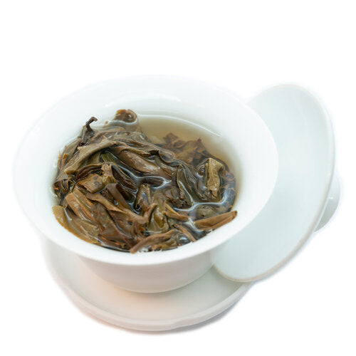 Nan Nuo Shan Ban Po Lao Zhai — brewed in a gaiwan