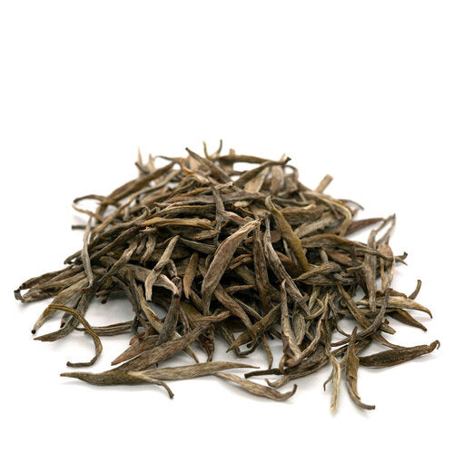 Jun Shan Yin Zhen — dry leaves