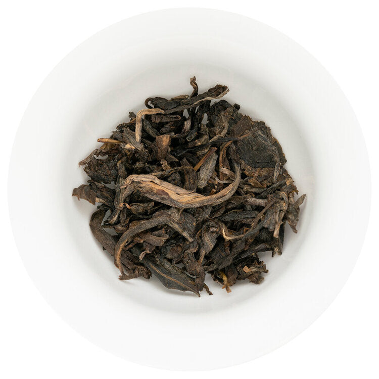Man Nuo — dry leaves